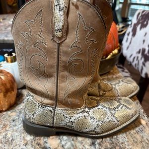 Smoky Mountain® Youth Diamondback Leather Brown Boot Boys/ Girls 6